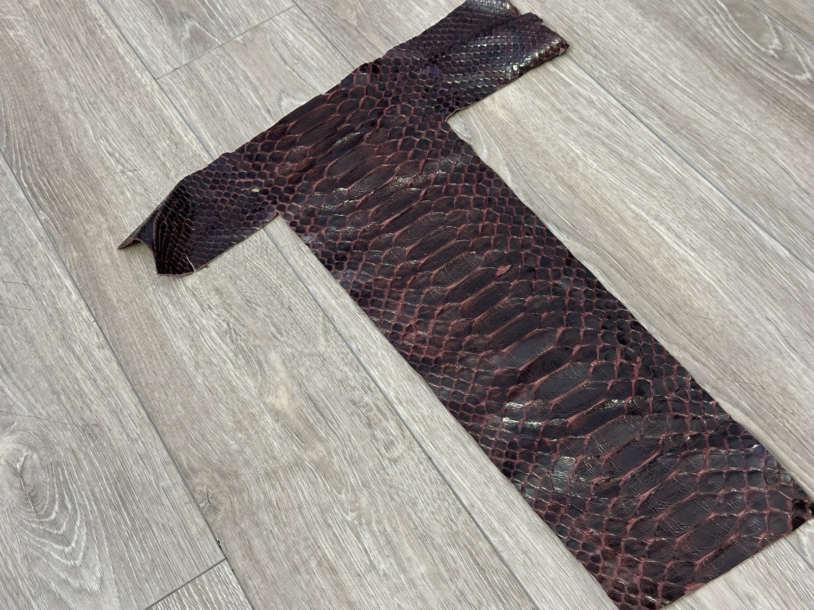 Wine Big Python Genuine Snakeskin Leather real hide snake skin Jumbo Rattle 318