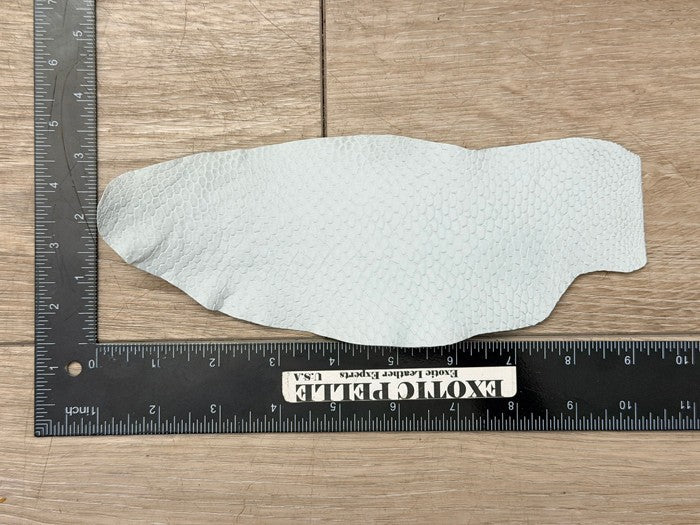 White Crust Genuine Beaver Tail Leather 181 product photo 2