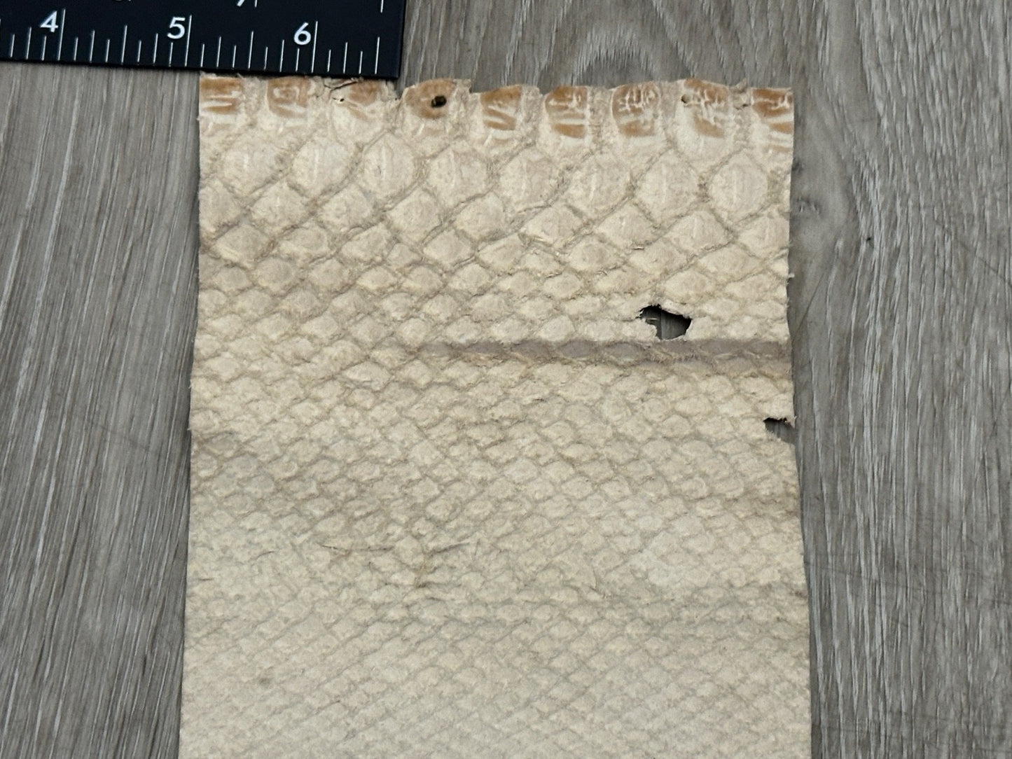 Natural Genuine Python Snakeskin Leather real hide snake skin remnant Rattle 303