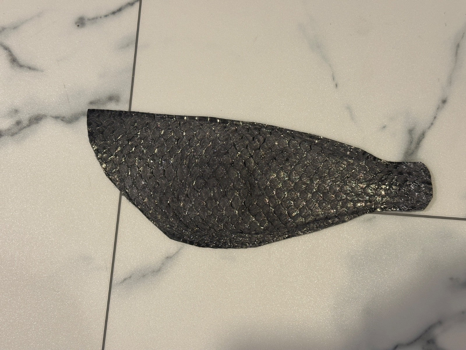 Grey Tilapia Hide Genuine gray Fish Leather Skin Suede Salmon Glossy Pirarucu 35