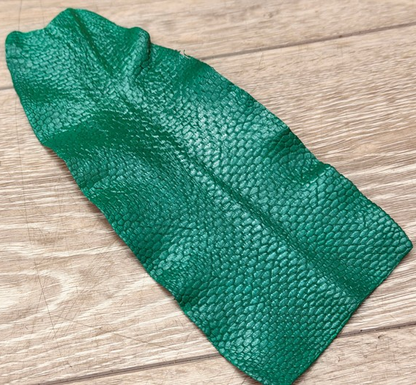 Genuine Beaver Tail Leather - Green Painted Satin WYSIWYG 139 product photo 1