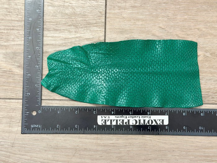 Genuine Beaver Tail Leather - Green Painted Satin WYSIWYG 139 product photo 2