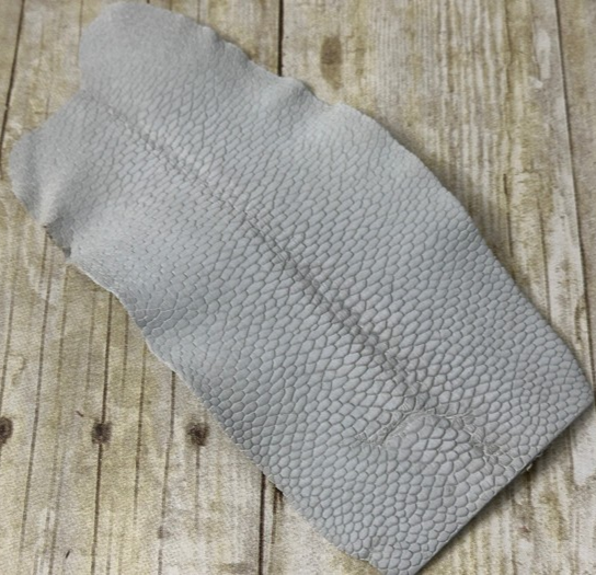 White (Crust) Genuine Beaver Tail Leather BVR128 product photo 1