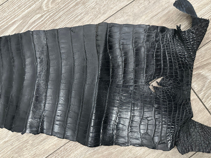 Black Genuine Alligator Tail Hide Leather Skin Piece Scrap Gator Croc Belly 975