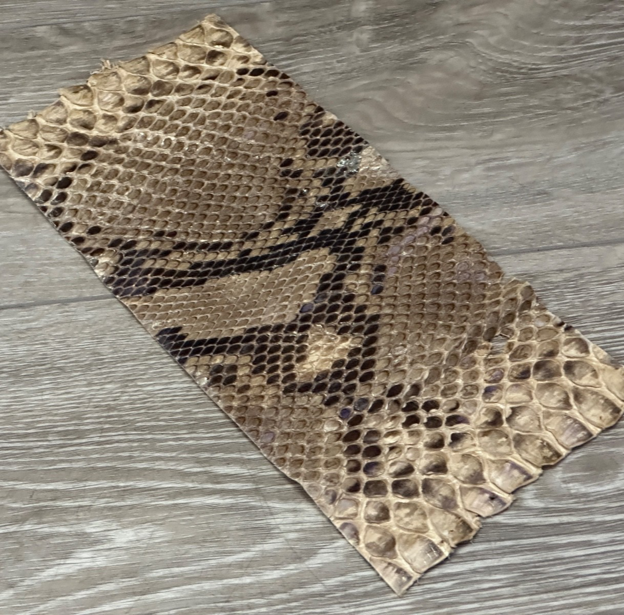 Natural Genuine Python Snakeskin Leather real hide snake skin remnant Rattle 303